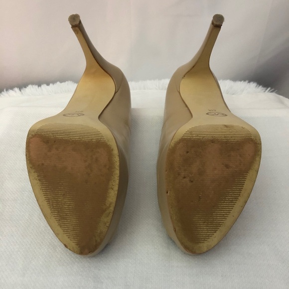 MICHAEL Michael Kors Nude/Tan Peep Toe Heel. Size 8 - Picture 8 of 8